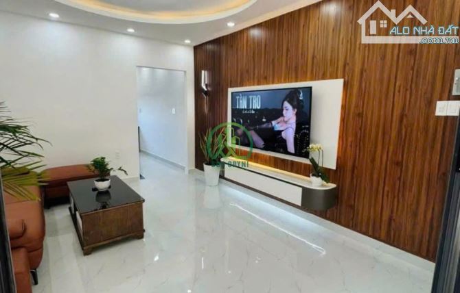 Giảm giá bán gấp nhà đẹp đường Huyền Trân - P5 - Đà Lạt. - 2