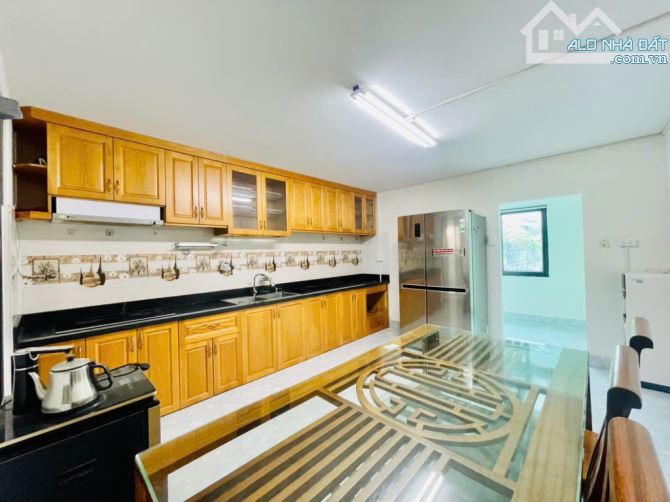 BÁN NHÀ CẦU GIẤY - NHÀ ĐẸP GẦN PHỐ - 20M RA Ô TÔ - VỊ TRÍ HIẾM - DT 33M2, 5 TẦNG, CHỈ 8T - 2