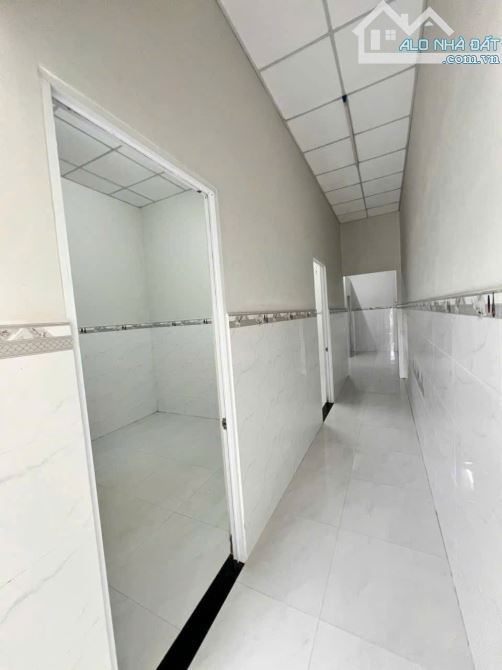 Quá Ngộp Chủ Bán nhanh Căn nhà ở Tân Xuân 2 Hóc môn 670triệu Sổ Hồng Riêng 67m2 Bao phí - 2