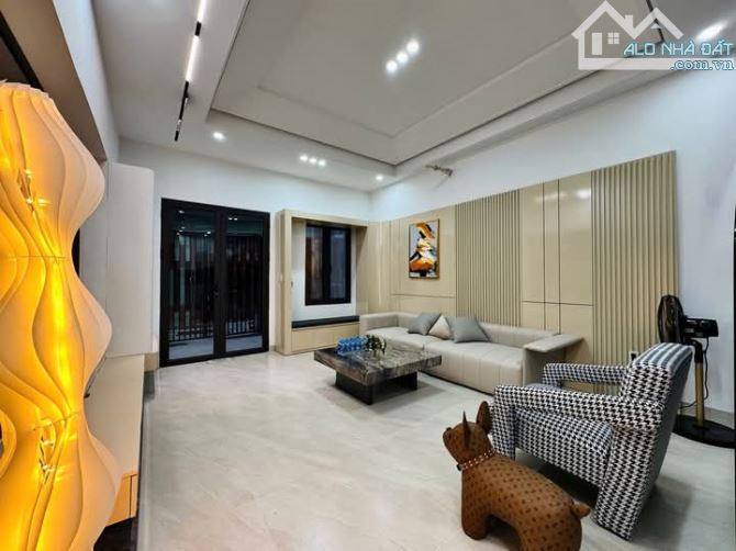 Bán nhà  Văn Cao, Đằng Giang, Ngô Quyền, 4 tầng,  81m2, 5,85 tỷ - 2