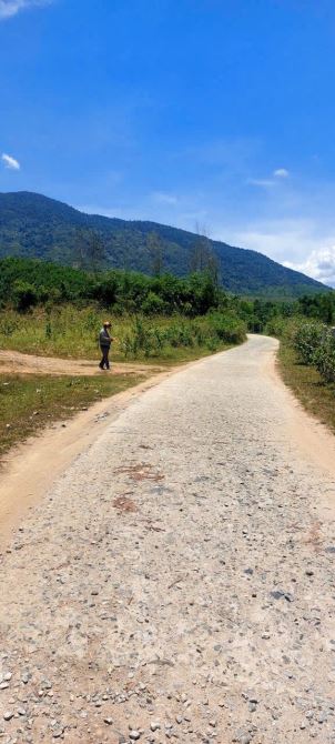 Bán 3 lô đất vườn view suối đẹp . DT từ 1600-2200m2 , đường betong . Giá bán 350 triệu/lô - 2
