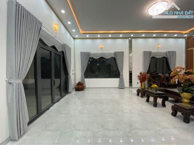 Cần bán căn biệt thự ngay KCN Tân An hỗ trợ khách vay NH - 2