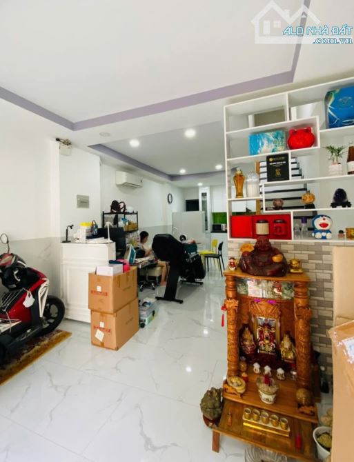 Hạ 200tr bán gấp nhà đẹp 4 tầng,hẻm nhựa 5m thông,sát bên CV Làng Hoa, Gò Vấp - 2