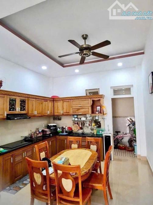 BÁN NHÀ - BÌNH TÂN - KHU PHÂN LÔ VIP - 4 TẦNG - 2