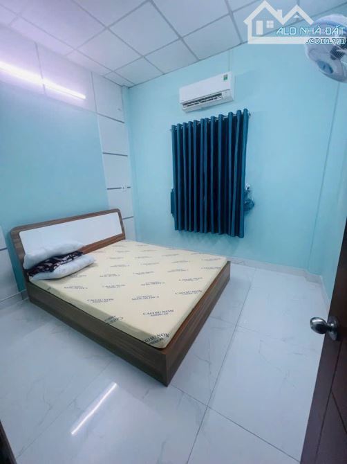Nhà 2 lầu, 4 phòng ngủ tại đường Lê Văn Lương, ngay công an xã Phước Kiển - 3