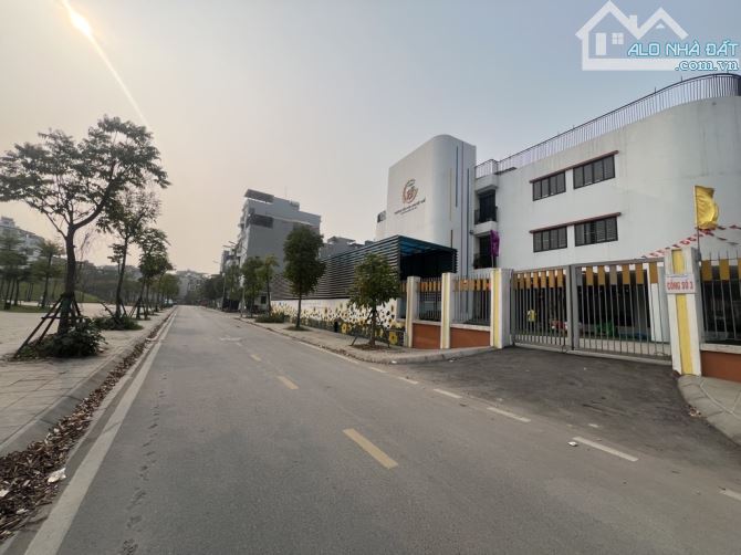 BÁN ĐẤT PHÂN LÔ GIÁO VIÊN NGỌC THỤY – VỊ TRÍ SIÊU HIẾM – NGÕ Ô TÔ TRÁNH – GẦN CÔNG VIÊN - 3