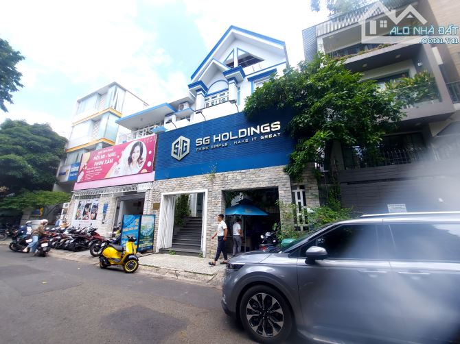 60TỶ- Biệt Thự đường Hoa - Phan Xích Long - Hoa Lan, Phường 2, Phú Nhuận - 8x18, Hầm 3 Lầu - 3