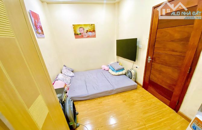 BÁN NHÀ 4 TẦNG PHÂN LÔ ĐƯỜNG Ô TÔ THÔNG, KINH DOANH VĂN PHÒNG – SPA, GẦN NGÃ TƯ GIẢI PHÓNG - 3