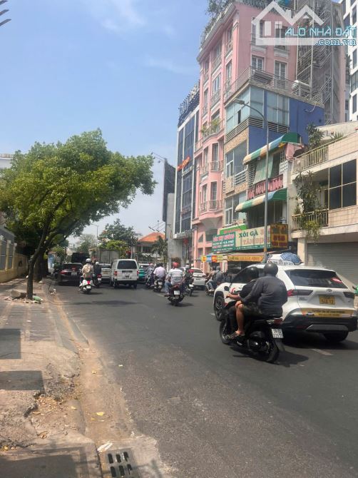 Bán tòa nhà mới xây mặt tiền Trần Quốc Toản, Phường 8, Quận 3 .  Dòng tiền rất ổn định - 3