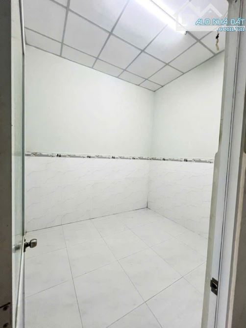 Quá Ngộp Chủ Bán nhanh Căn nhà ở Tân Xuân 2 Hóc môn 670triệu Sổ Hồng Riêng 67m2 Bao phí - 3
