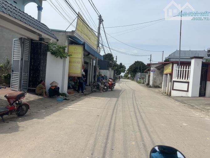 Chỉ có 1lô duy nhất giá tốt cho quý khách hàng 73m .Đông Sơn -Quang Tiến .sẵn sổ đẹp - 3