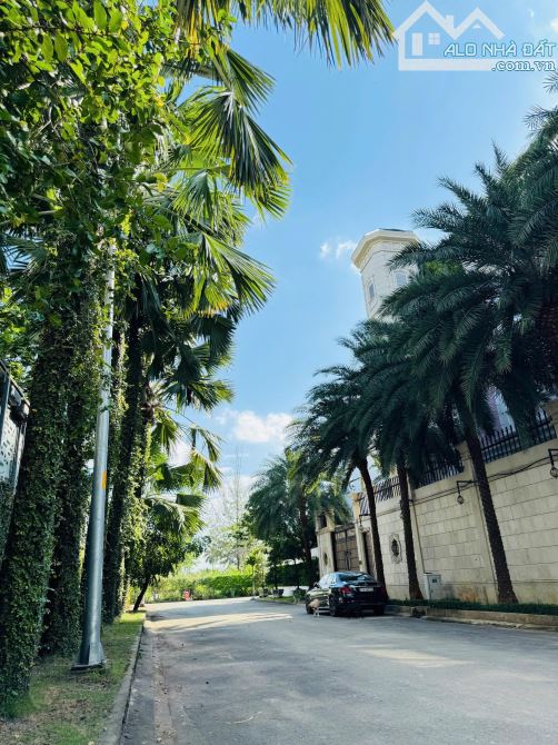 Bán đất biệt thự view sông SG đường nguyễn văn hưởng, Dt: 15x27m(405m2) Giá: 135 tỷ - 3