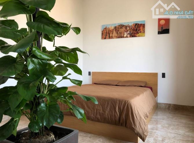 📍 HOMESTAY NGAY TRUNG TÂM - THU NHẬP 50TRIỆU/THÁNG - KẾT CẤU 8PKD - SỔ HOÀN CÔNG ĐẦY ĐỦ - 3