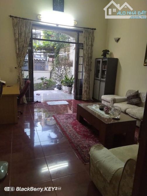 Khuôn đất đẹp ! DT: 8x30m (240m2) 3 tầng, Khu Phổ Quang, giá chỉ 32,9 tỷ TL - 4