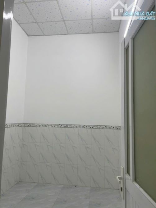 BÁN NHÀ ĐULNG 11 LINH XUÂN THU ĐUC DT 54M2 GIÂ 3.85 TỈ, KHU DAN CƯ, ĐƯỜNG 5M - 4