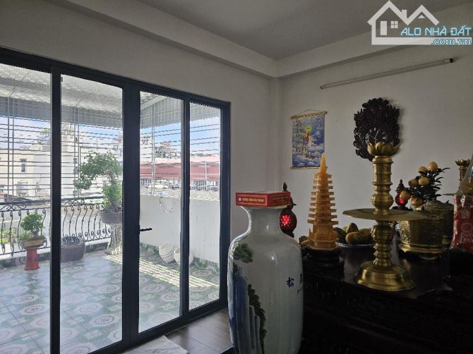 Hồ Sài Đồng - Nhà 5 tầng 40m2 full nội thất - Ô tô đỗ cửa - Sát phố ẩm thực - Hơn 8 tỷ - 4