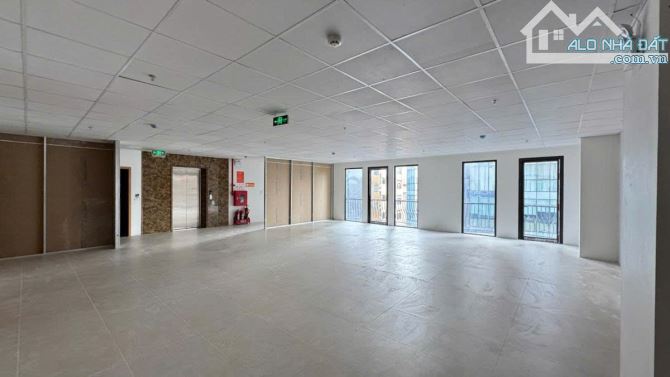 Mặt phố Xuân Diệu siêu phẩm view Hồ Tây 320m2, 10 tầng, mt 8m, 305 tỷ không có căn thứ 2 - 4