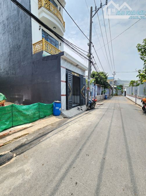 Bán đất 4x17.5m, mặt tiền Nguyễn Công Hoan p. Đông Hòa kế trường cấp 1, 2 - 4