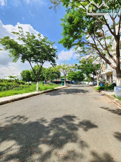 Bán lô góc đất biệt thự 21.5x20.5m, đường D4 KDC Bình Nguyên kế làng đại học - 4