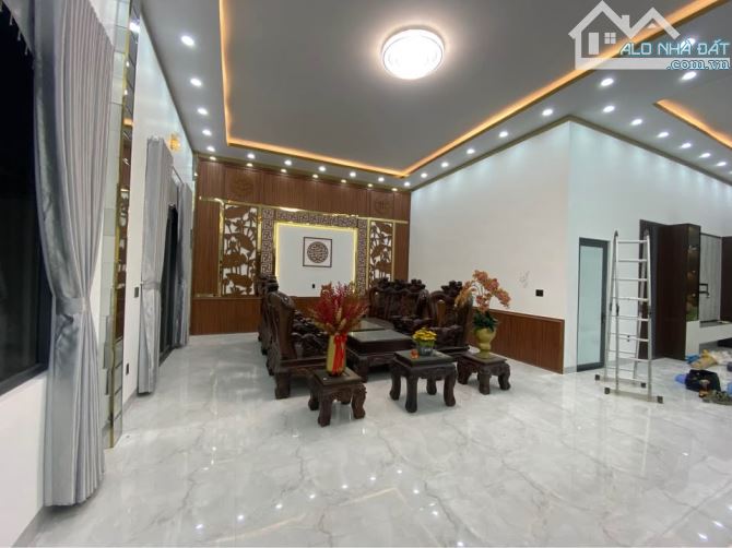 Cần bán căn biệt thự ngay KCN Tân An hỗ trợ khách vay NH - 4