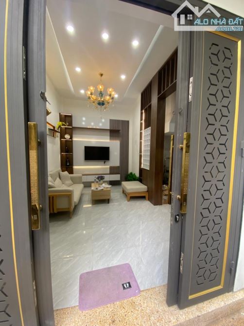 Cần Bán Gấp Nhà Ngõ 168 Kim Giang Hoàng Mai 30m2 5 Tầng Chỉ 5.85T. - 5