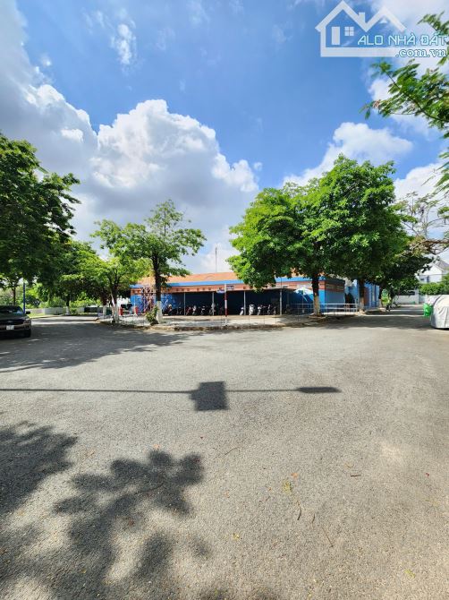 Bán lô góc biệt thự 21.5x20.5m, đường N1 KDC Bình Nguyên p.An Bình kế làng đại học - 5
