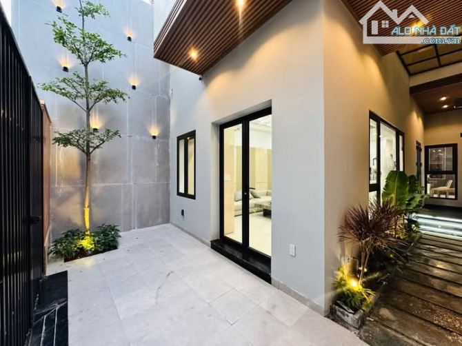 Bán nhà  Văn Cao, Đằng Giang, Ngô Quyền, 4 tầng,  81m2, 5,85 tỷ - 5
