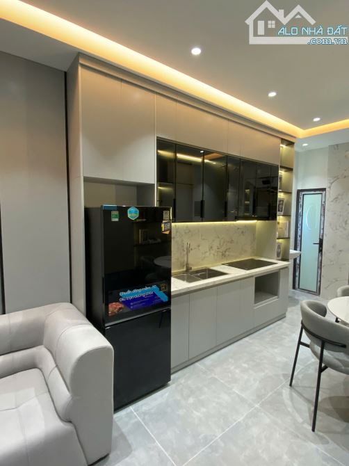 Bán nhà Ngô Thì Nhậm 33m x 5 tầng thang máy, ô tô đỗ vài chục cái cạnh nhà, giá chỉ 7.99 t - 6
