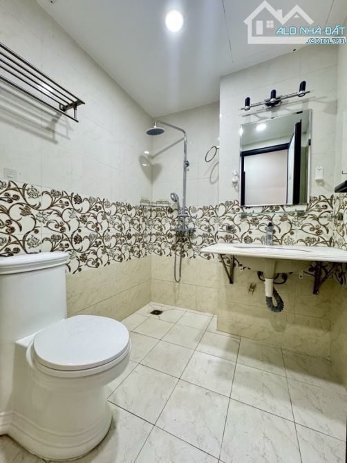 BÁN NHÀ ĐẸP NGỌC THỤY – FULL NỘI THẤT – Ô TÔ ĐỖ CỬA – CHỈ VIỆC Ở NGAY - 6