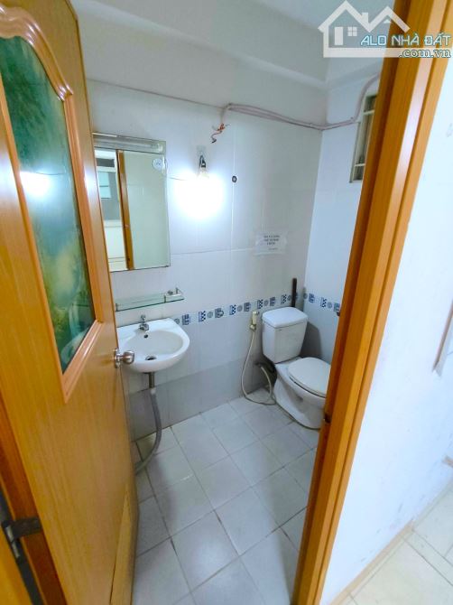 Nhà Hẻm KDoanh Nguyễn Hữu Cảnh 4x17.Lửng.3L.7P.4wc.Đa ngành - 6