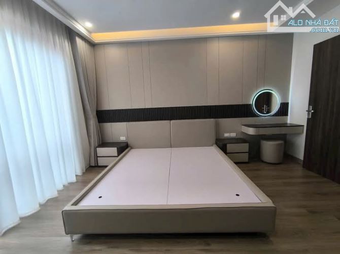 Bán nhà phố Trạm, Gara, thang máy, Full nội thất, 41m2, 6 tầng, mt 4.7m, 10 tỷ - 6