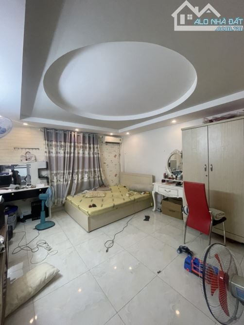 BÁN NHÀ 3 TẦNG HXH ĐƯỜNG THẠNH LỘC 17-DT 65m2 (4x16) 3PN- Hơn 4💰 - 7