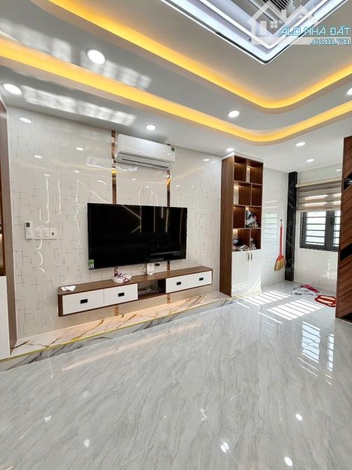 Bán nhà 5 tầng đẹp, full nội thất, HXH Đông Hưng Thuận, Quận 12, 80m², 7.99 tỷ - 7