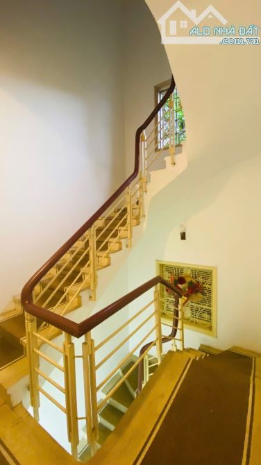 BÁN NHÀ MẶT PHỐ HOÀNG NGÂN 68m2 - 4T - MT 5.5m - 24.5 TỶ - LÔ GÓC - KINH DOANH ĐỈNH - 7