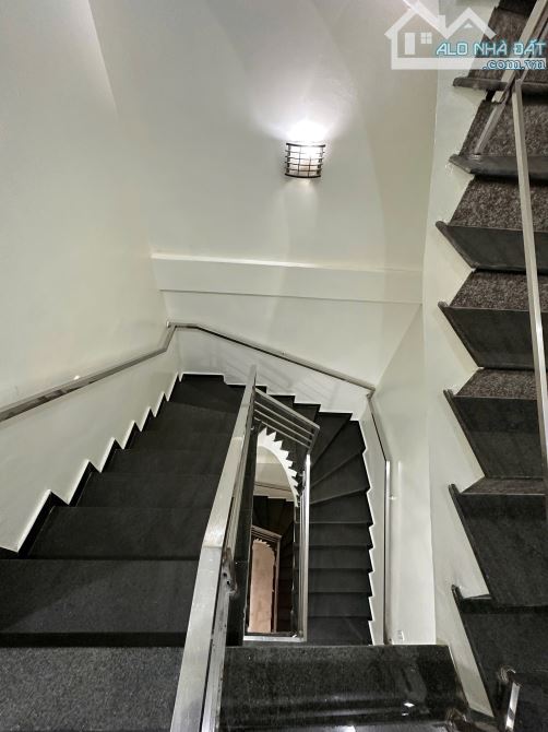 86,8m2 bán nhà 3 tầng mặt đường Nguyễn Bỉnh Khiêm - 7
