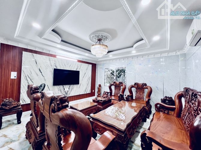 MẶT TIỀN KD HOÀNG BẬT ĐẠT P15 ,5×17 ,6 TẦNG ,NỘI THẤT XỊN XÒ NHỈNH 17 TỶ - 8