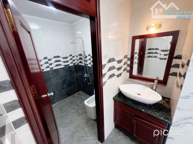 Bán nhà đẹp Nguyễn Khuyến ngay KDT Trung Nguyên P Tân Lợi BMT Đăk Lăk - 8
