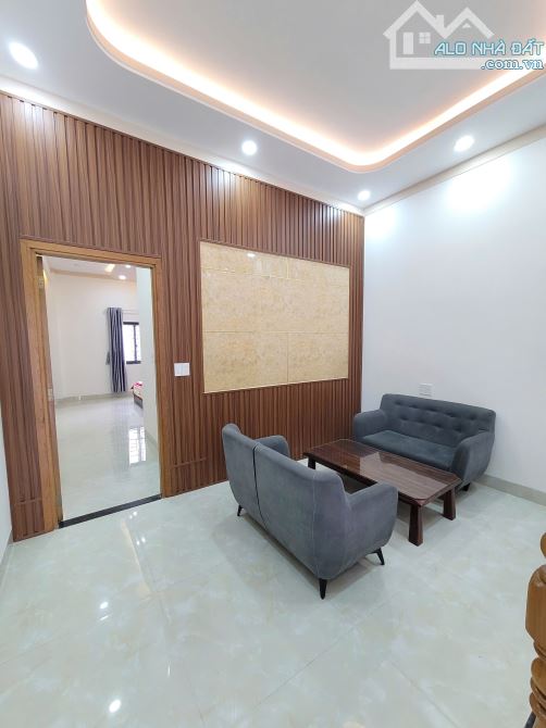 Bán Nhà 1 trệt 2 Lầu full nội thất đường mặt tiền chỉ 6ty800 TL M6707 - 8