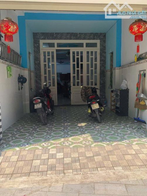 CHỦ GỞI BÁN NHÀ KHU 74 CĂN BỬU HÒA 1 TRỆT 1 LẦU,4X16=64 M2,SỔ RIÊNG,THỔ CƯ 100%,ĐƯỜNG 5M,D - 8