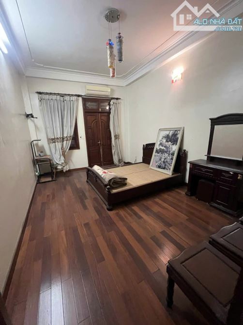 TRỊNH ĐÌNH CỬU- PHÂN LÔ QUÂN ĐỘI - Ô TÔ VÀO NHÀ - CHỦ TỰ XÂY - NỘI THẤT CÒN ĐẸP - 9