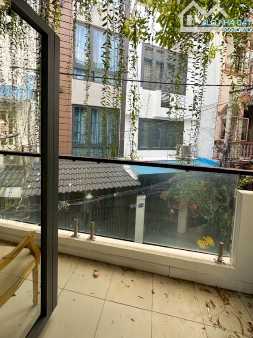 NHÀ ĐẸP NHƯ HÌNH – 4 TẦNG – HÒA HẢO – Q.10 - 8.4 TỶ. Ở NGAY KHÔNG SỬA - 9