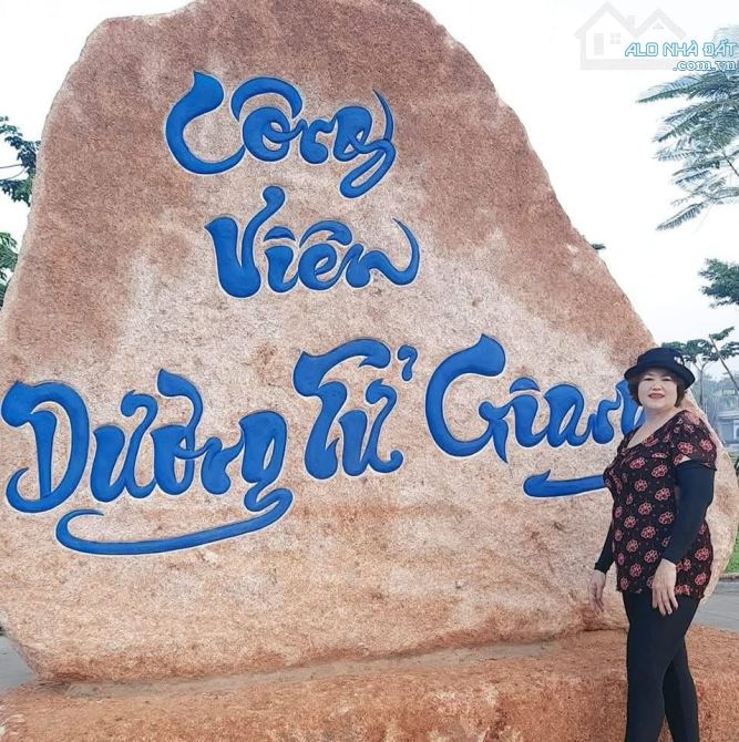 BÁN 2 LÔ ĐẤT TÂN PHONG SỔ HỒNG THỔ CƯ ĐƯỜNG OTO 7 CHỖ GẦN CÔNG VIÊN B5