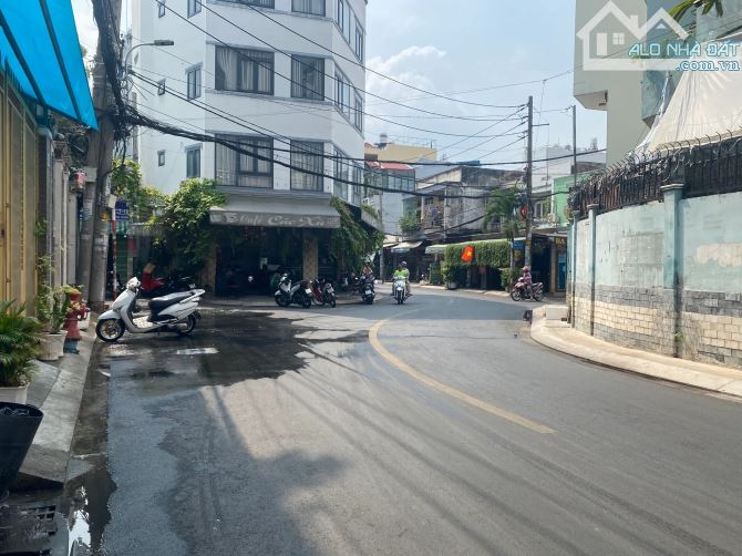 BÁN NHÀ ĐẸP - ĐƯỜNG 10M CÓ VỈA HÈ - KHUÔNG VIỆT, TÂN PHÚ -53M2- GIÁ CHỈ 11.5 TỶ