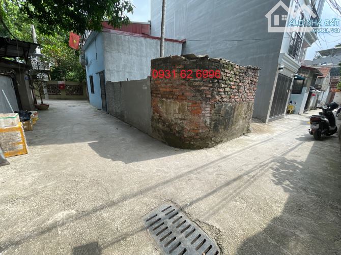 Bán GẤP đất Đức Diễn - Từ Liêm, LÔ GÓC - Ô TÔ. 36m, 5 tỷ