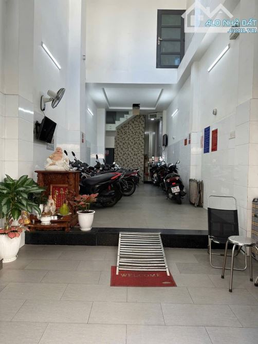 NHÀ ĐẸP 107 m2, 5 TẦNG THANG MÁY DƯƠNG BÁ TRẠC HẺM XE HƠI CHỈ NHỈNH 15 TỶ