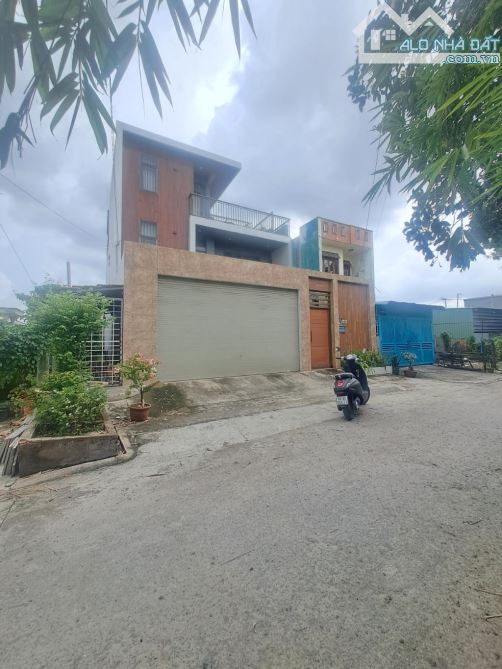 Bán Biệt Thự 3 tầng đường VÕ THỊ THỪA, phường AN PHÚ ĐÔNG, Q12,dt 231m² (10,4x22). Hẻm 8m