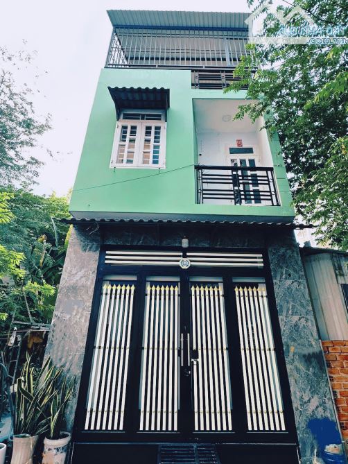 BÁN NHÀ GẦN 26 THÁNG 3- 50M2 - HẺM XE HƠI 6M - XE HƠI VÀO NHÀ - 3TẦNG - 3PN,3WC - GẦN AEON