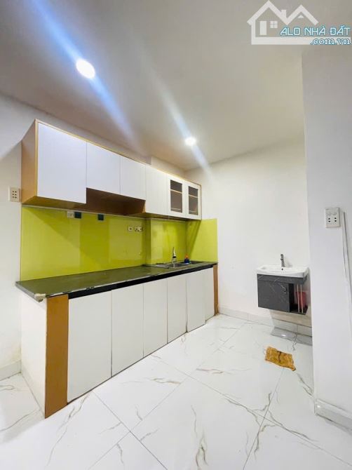 Hàng hiếm 2 đồng hơn-Bệnh viện Q12