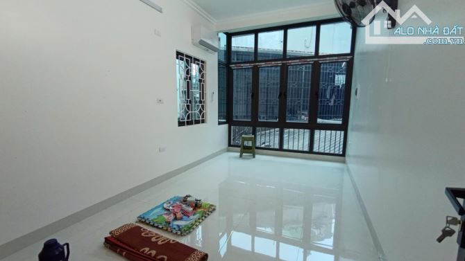Chuyển nhượng nhà Xã Đàn - 4 tầng - 25m2 - 2 ngủ