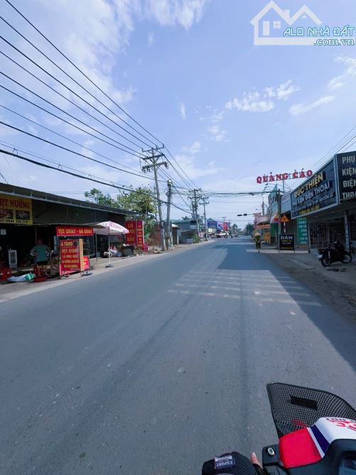 Bán lô đất 261m2 mặt tiền đường Nguyễn Hoàng Gần KCN Bầu Xéo Sông Trầu Trảng Bom